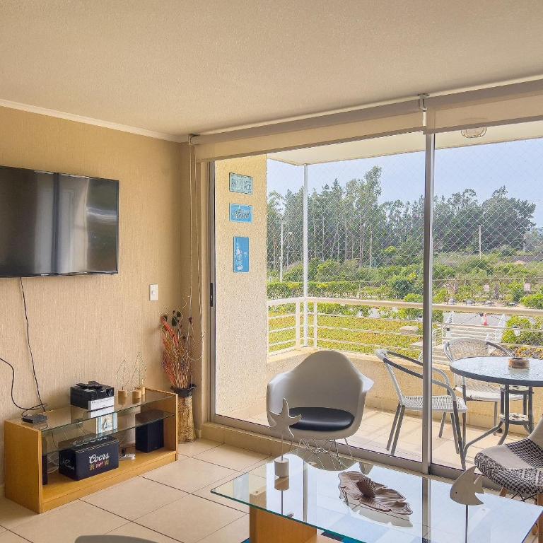Apt. with private beach, sports courts, jacuzi - Apartment - 3
