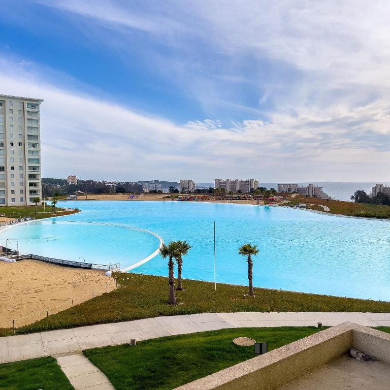 Apt. with private beach, sports courts, jacuzi - Apartment - 22