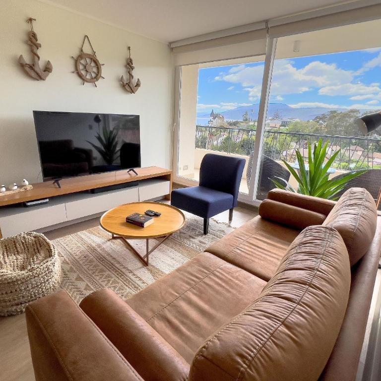 Beach Charm: Sea and Papudo Views - Apartment with Sea View - 2