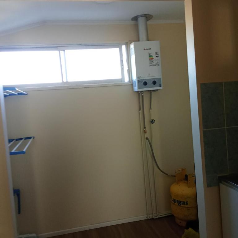Cómodo y económico departamento en segundo piso - Two-Bedroom Apartment - 4