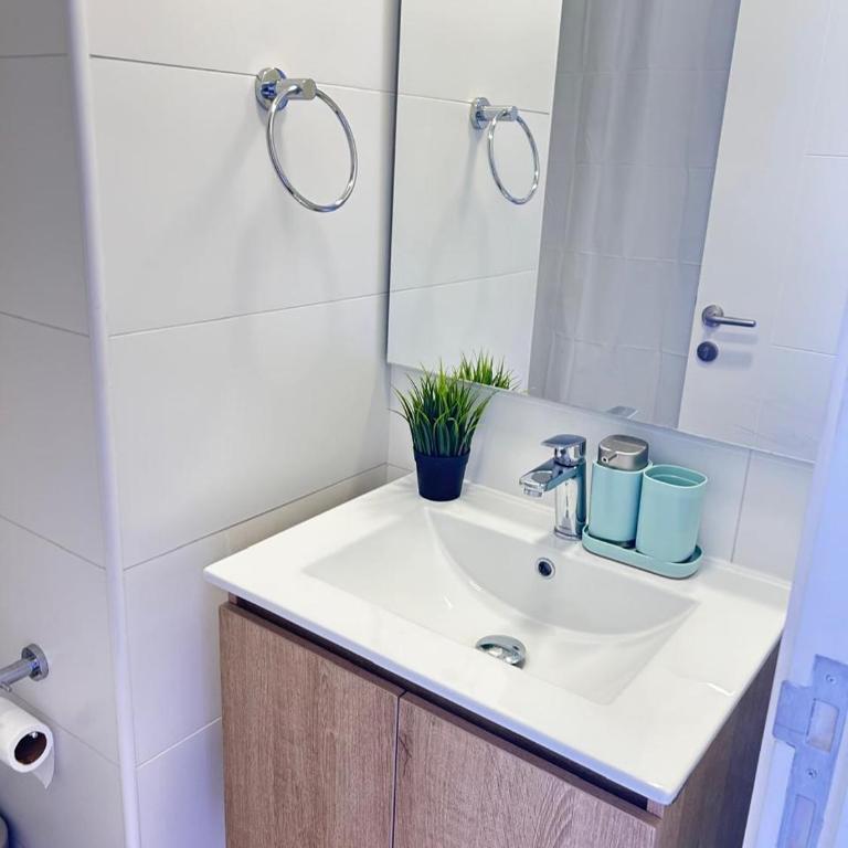 Keep walking in Nuñoa - One-Bedroom Apartment - 11