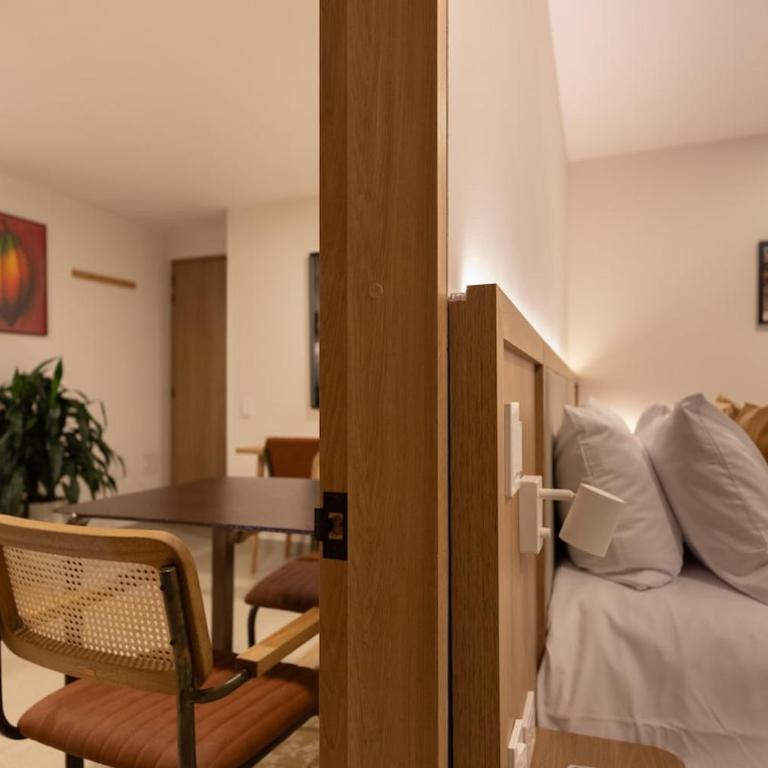 202 Modern Stay in Laureles Area Cozy Balcony AC - One-Bedroom Apartment - 5