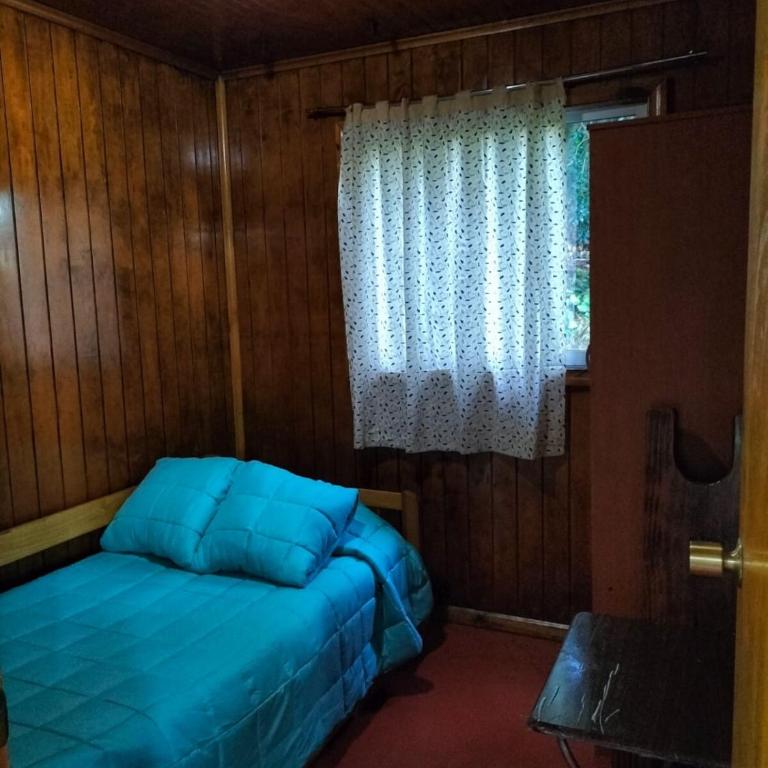 Beautiful wooden cabin, with direct ocean view - Two-Bedroom House - 6