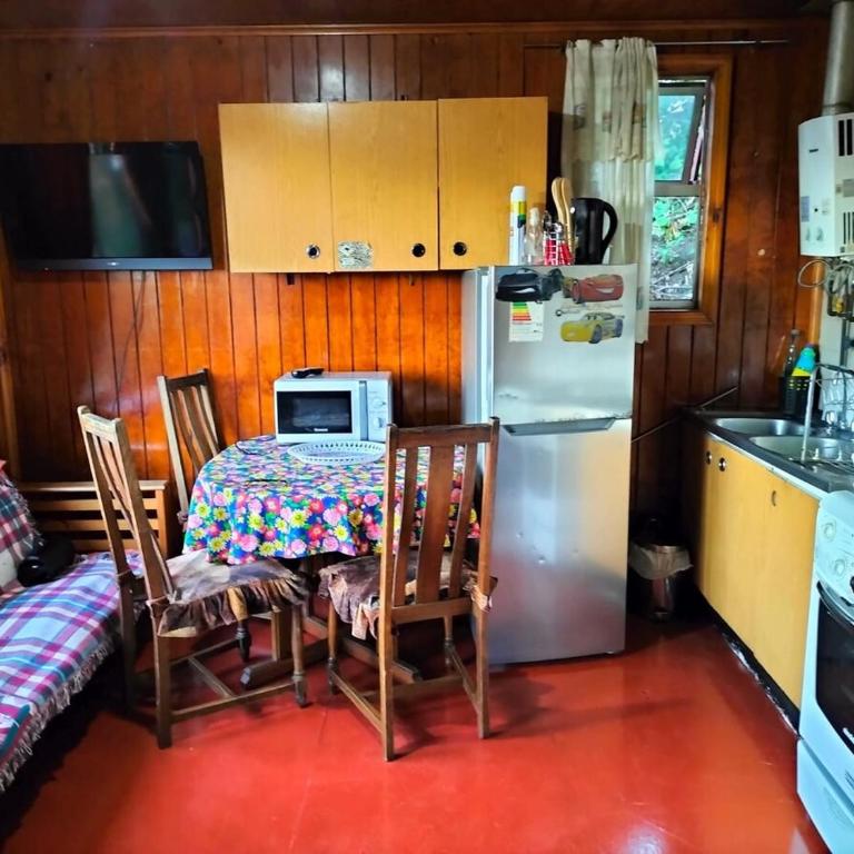 Beautiful wooden cabin, with direct ocean view - Two-Bedroom House - 7
