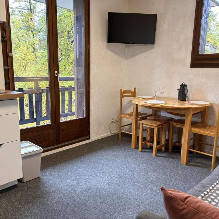 Appartement cosy 2 pièces, animaux acceptés, 6 couchages à Risoul 1850 - Appartement 1 Chambre - 1