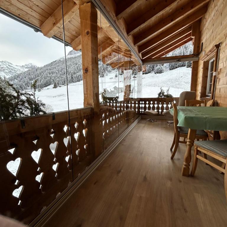 Sertig Ferienwohnung - Apartment mit Blick auf die Berge - 49