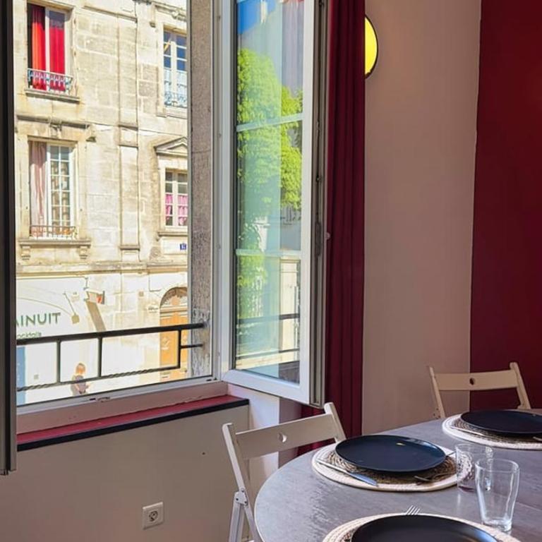 Vieljeux, atypique, central, 5 min du port - Apartment - 14