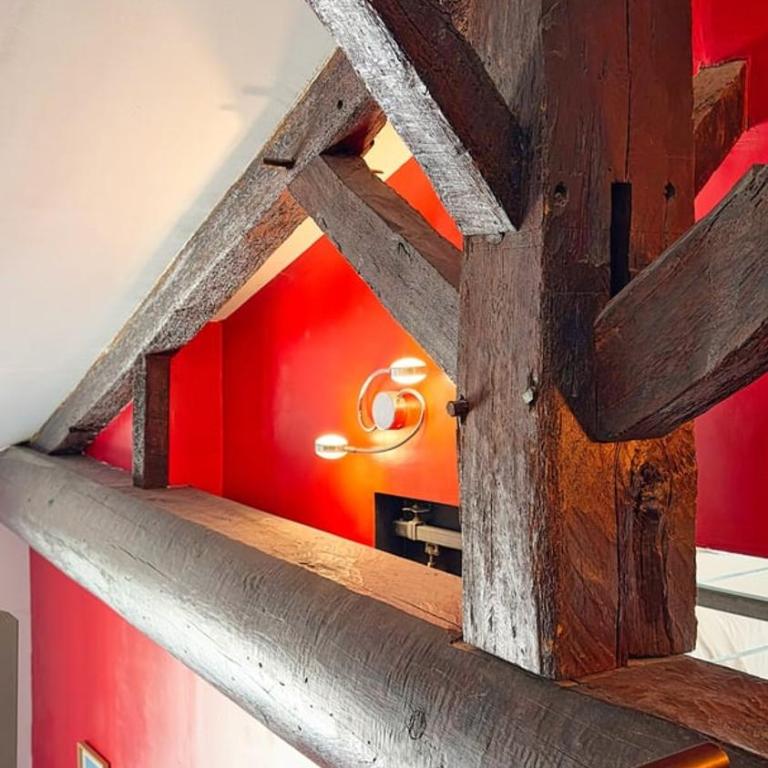 Vieljeux, atypique, central, 5 min du port - Apartment - 4