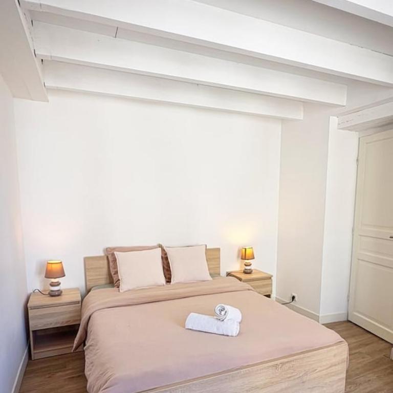 Vieljeux, atypique, central, 5 min du port - Apartment - 20