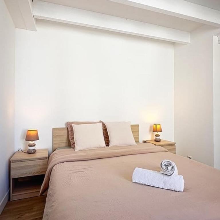 Vieljeux, atypique, central, 5 min du port - Apartment - 19