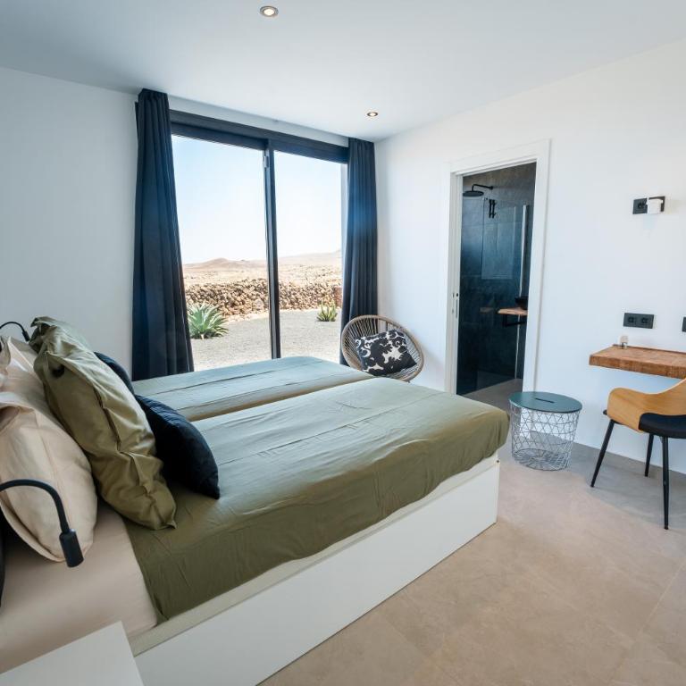Casa Horizon Heated Pool Villa with Volcano Sunset Views, Lajares - Villa - 50