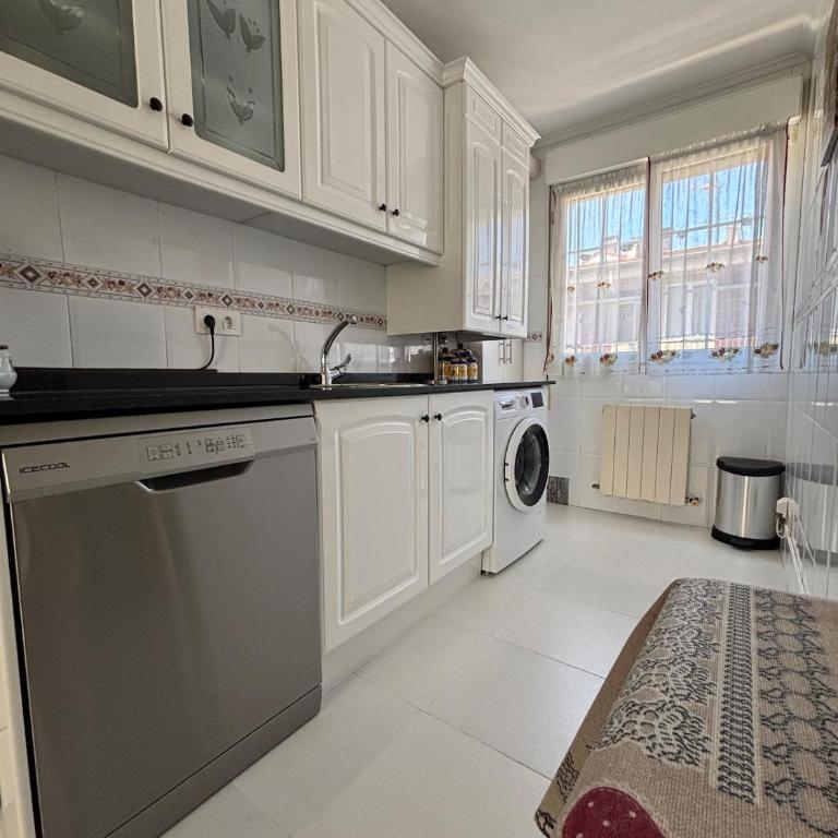 Alojamiento Completo en Gijón - Apartamento de 2 dormitorios - 19