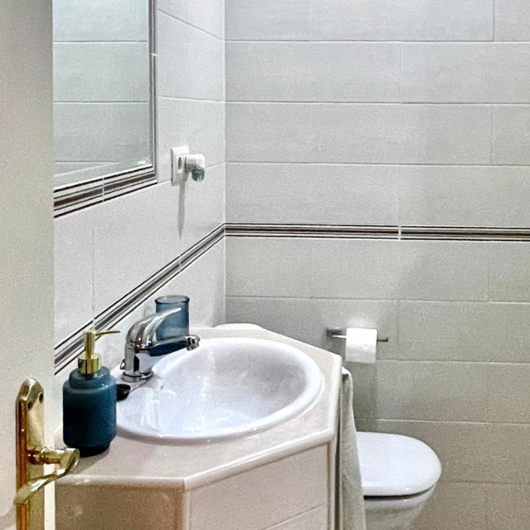 Apartamento Ítaca con piscina cerca Playa Torrecilla - Centro Nerja - Apartamento de 1 dormitorio - 10