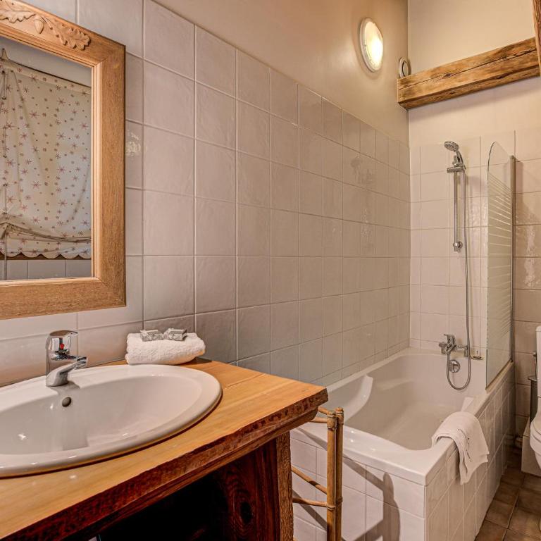 Chalet Pele - Alpes Agency - Central Chamonix - Sleeps 11 - Chalet - 28