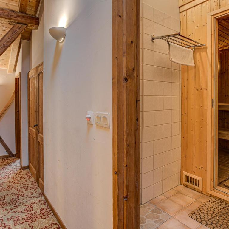 Chalet Pele - Alpes Agency - Central Chamonix - Sleeps 11 - Chalet - 45
