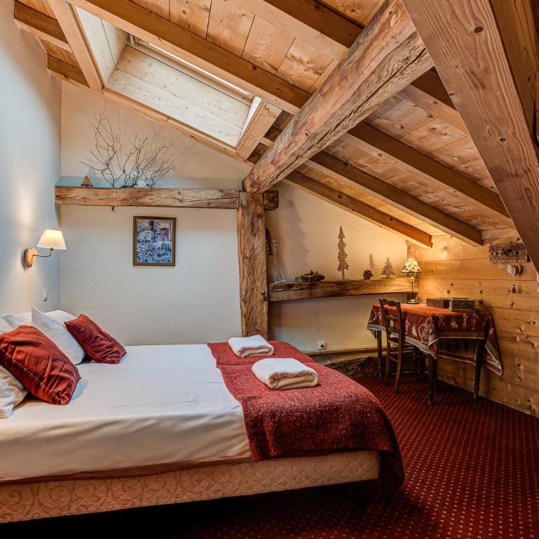 Chalet Pele - Alpes Agency - Central Chamonix - Sleeps 11 - Chalet - 16