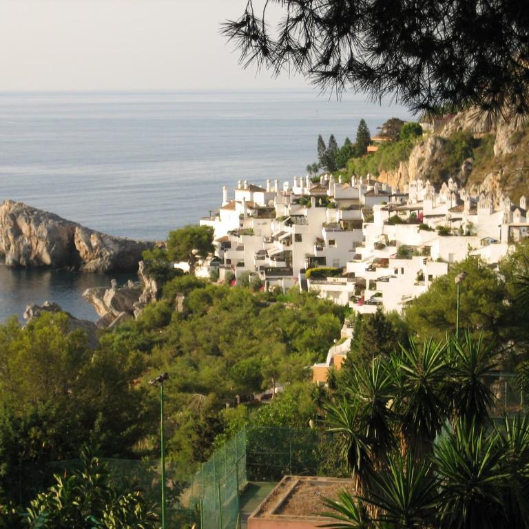 Dreamy sunrise at Marina Playa - Deluxe Apartment - 12