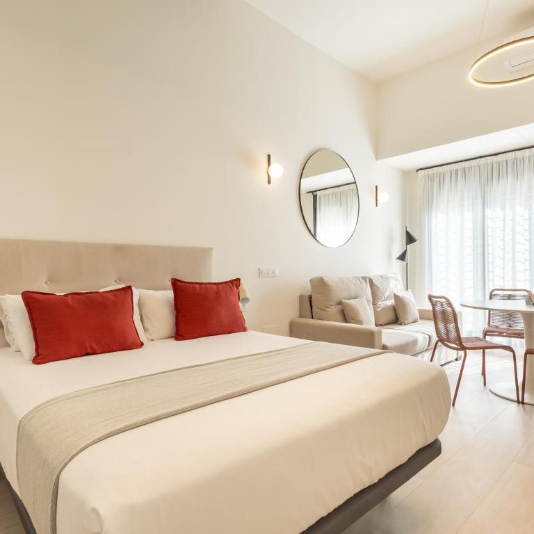 Dobo Málaga Perchel - Estudio con sofá cama - 1