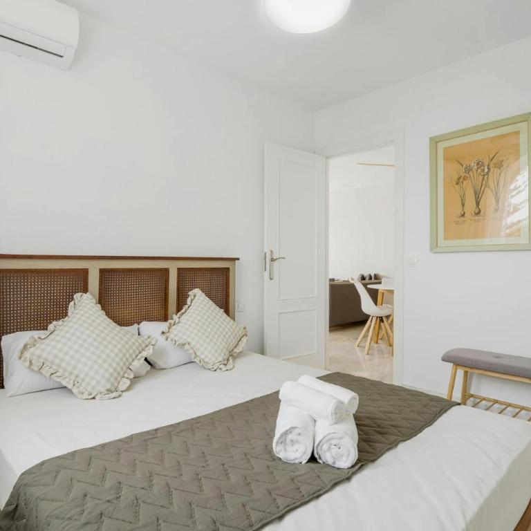 Piscina y vistas espectaculares en Torremolinos - Apartamento de 2 dormitorios - 8