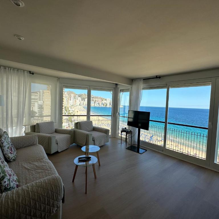 Primera Linea Playa de LEVANTE Iberia - Three-Bedroom Apartment - 3