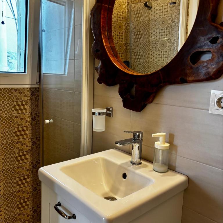 Ático abuhardillado en el centro histórico de Valencia - Apartment mit 1 Schlafzimmer - 2