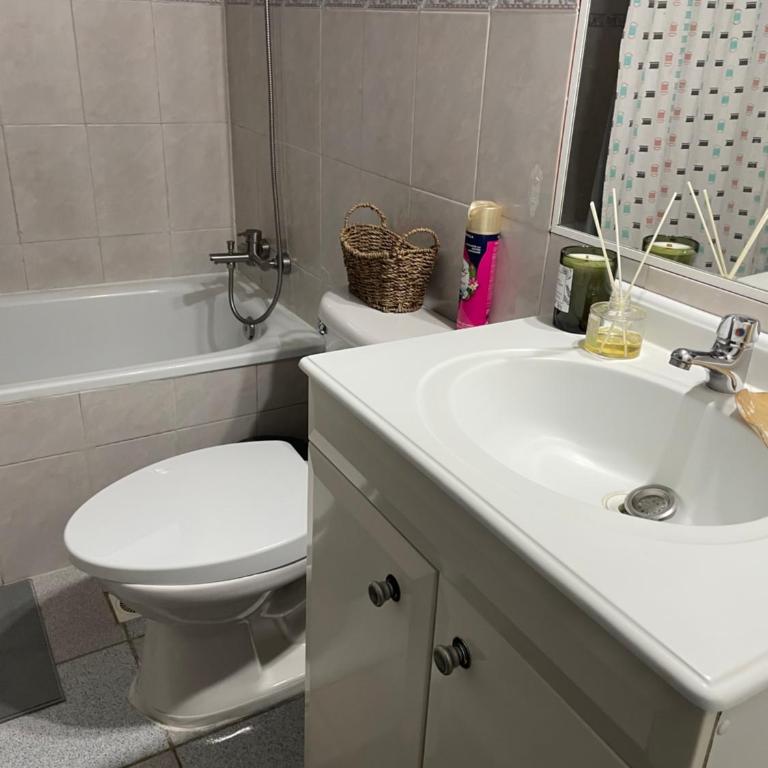 Casa full amoblada a pasos Jumbo Los Pablos - Three-Bedroom House - 8