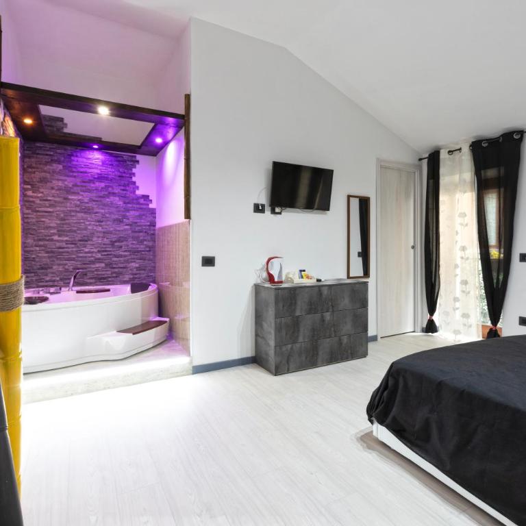 Oasi di Edo e Memy - B&B, hot tub, sauna, A-C, near city center - Camera King con Vasca Idromassaggio - 1