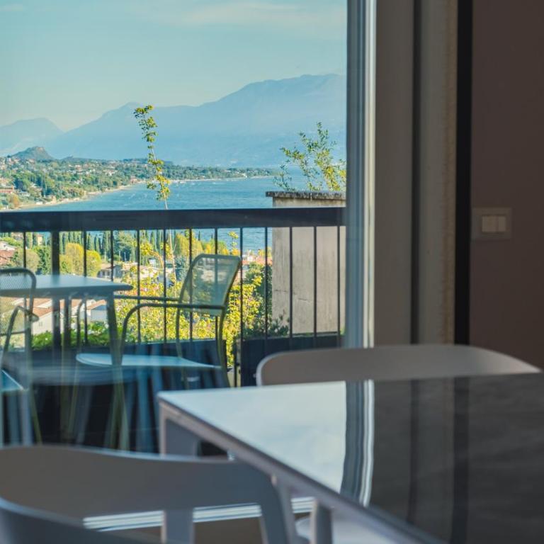 Sky Over Lake - Italian Homing - Apartment mit 2 Schlafzimmern - 1