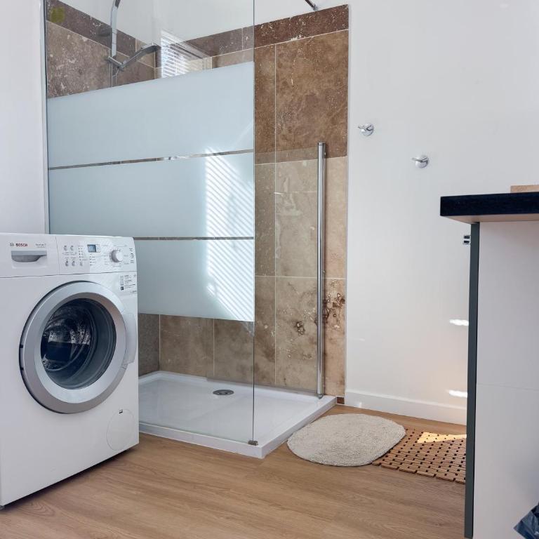 Appartement vue panoramique ,au Mont St Clair - Apartment mit 1 Schlafzimmer - 12