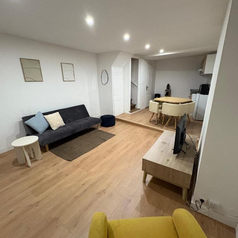 Petite maison en cœur de ville - Appartement 2 Chambres - 1