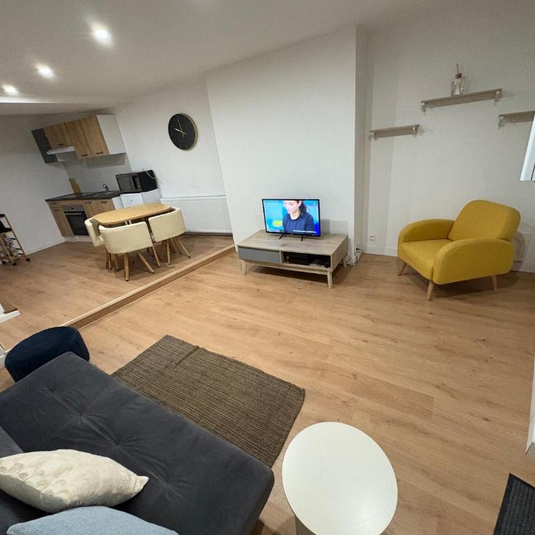 Petite maison en cœur de ville - Appartement 2 Chambres - 3