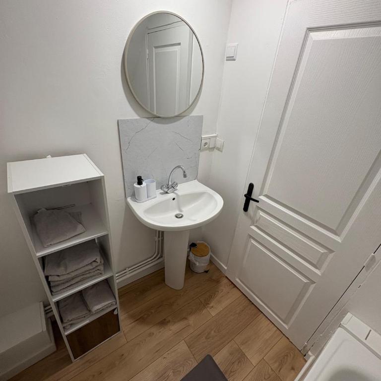 Petite maison en cœur de ville - Appartement 2 Chambres - 7