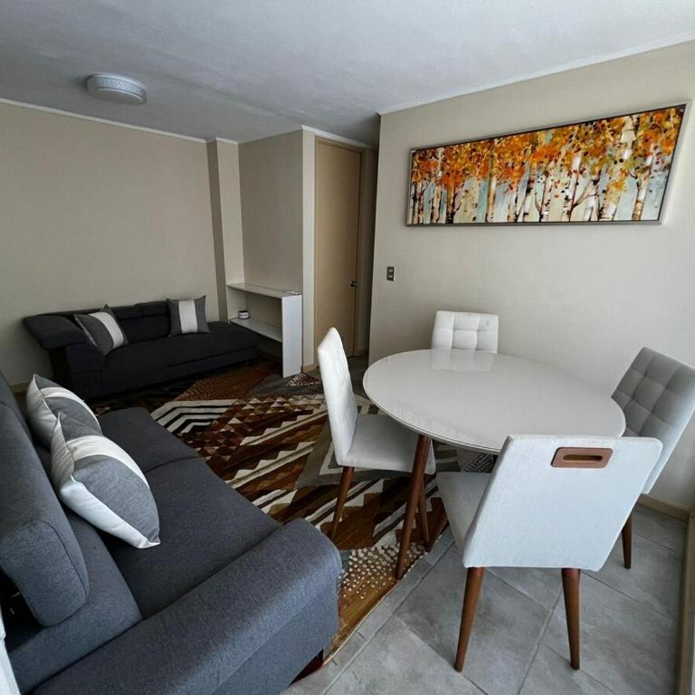 Confortable y comodo departamento en 1 er piso - Two-Bedroom Apartment - 1