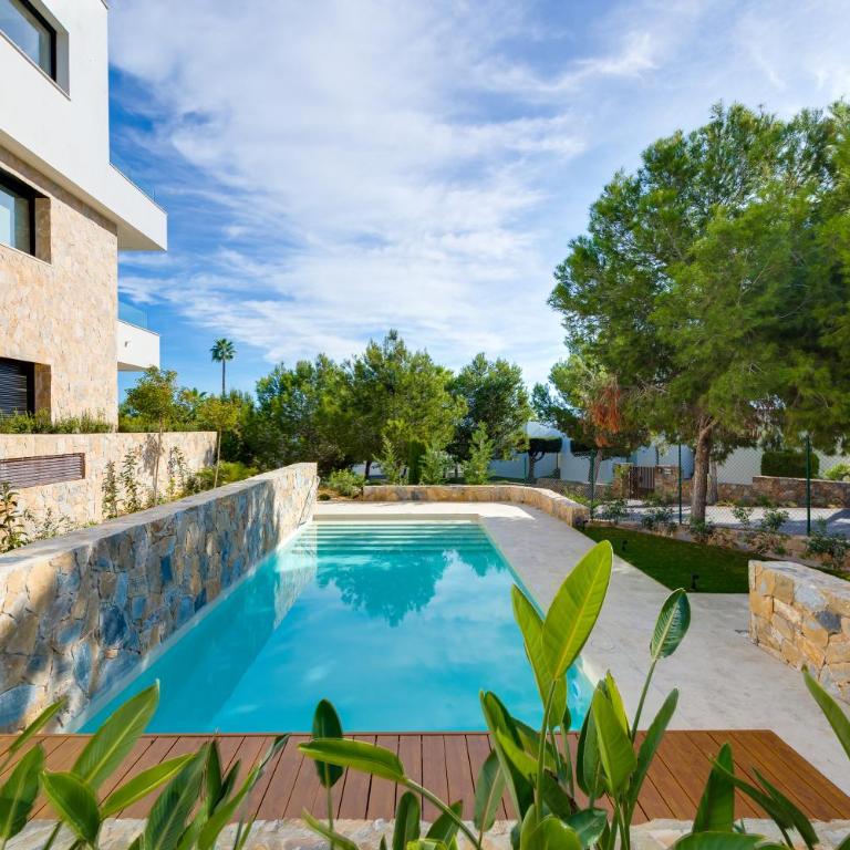 Precioso piso con piscina climatizada,las Colinas - Apartamento de 2 dormitorios - 4
