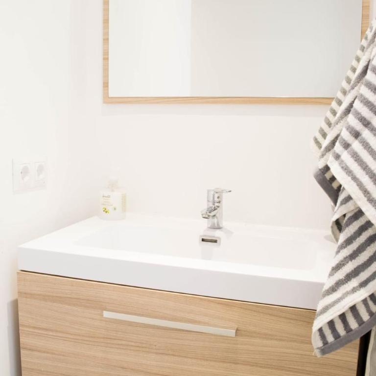 Cervantes Flat Carcer - Apartamento de 4 dormitorios con balcón - 7