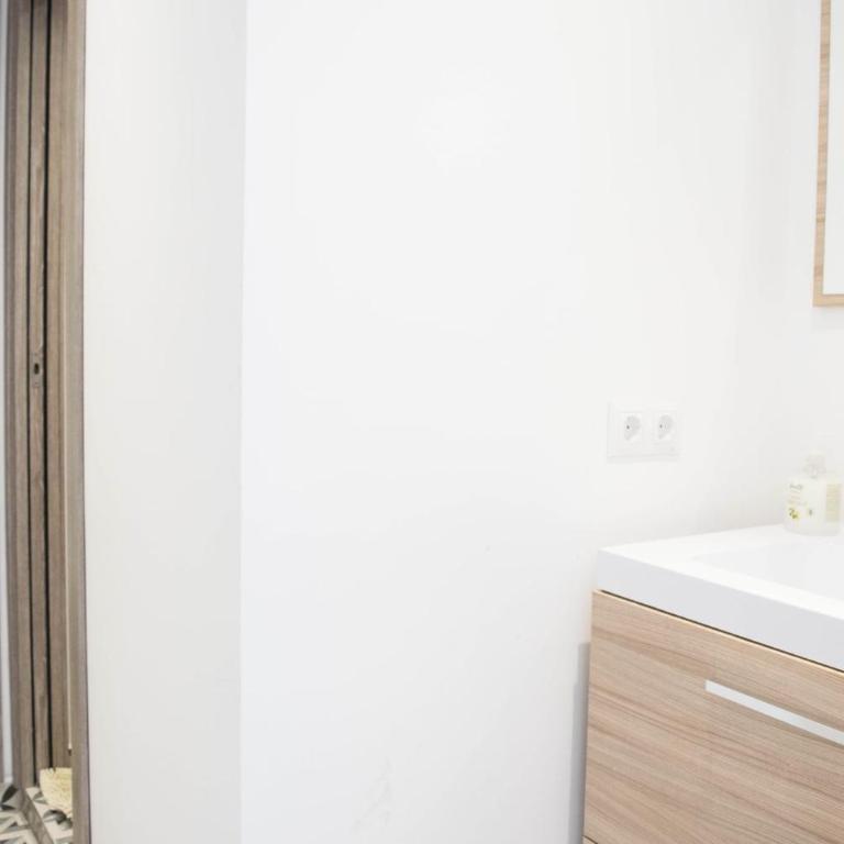 Cervantes Flat Carcer - Apartamento de 4 dormitorios con balcón - 4