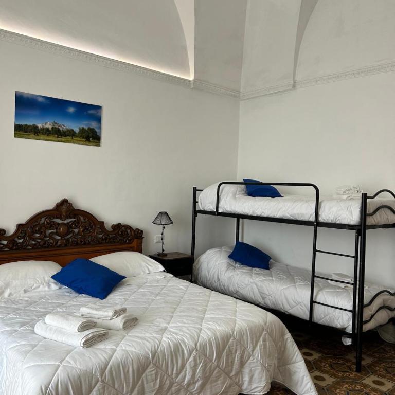stanza zaffiro azzurro - Quadruple Room with Balcony - 1