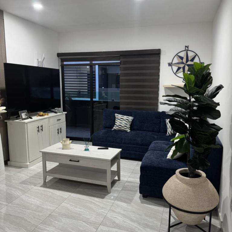 Marina Cerritos condominios - Three-Bedroom Apartment - 43