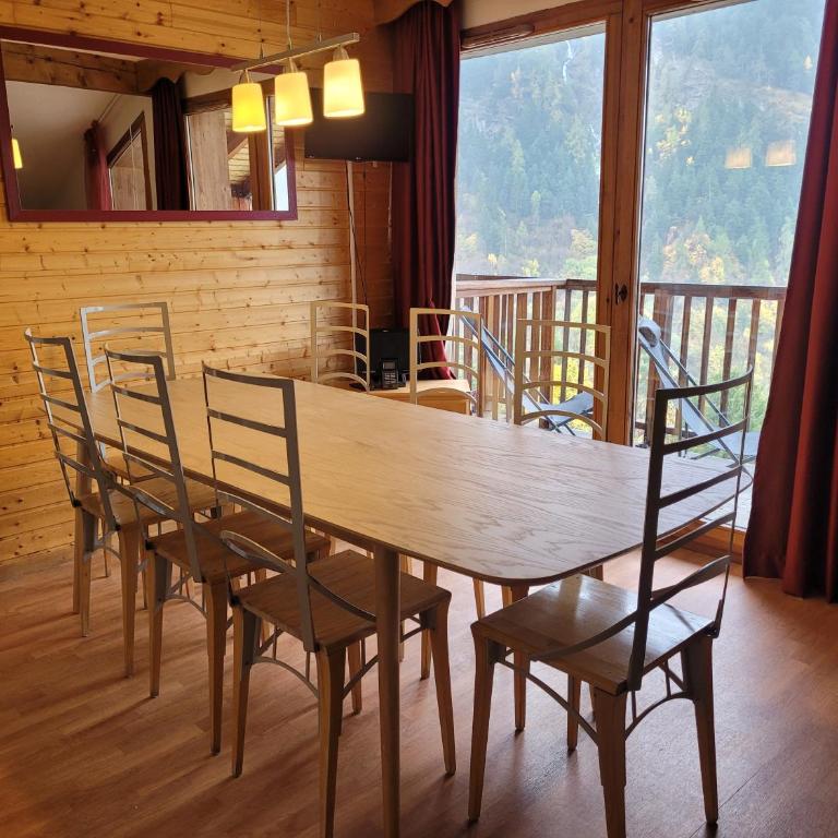 Hôte Altitude - Appartement 3 Chambres avec Vue sur la Montagne - 11