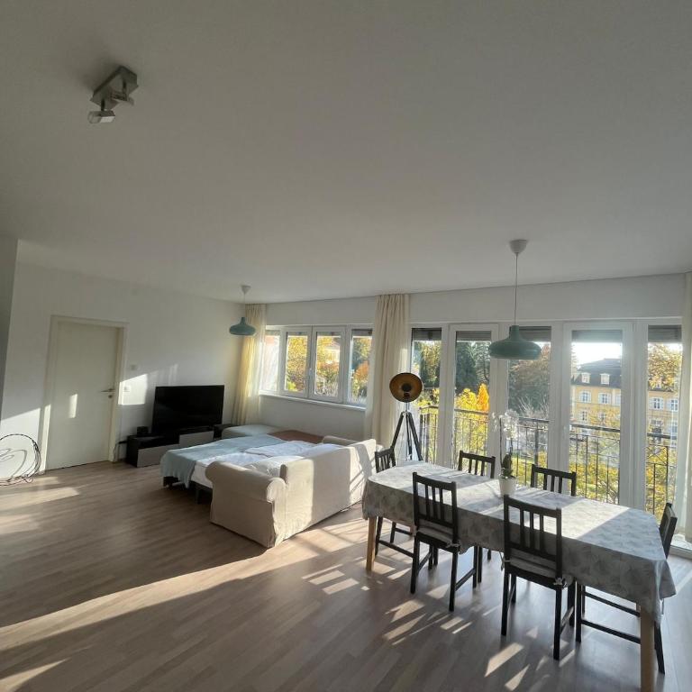 Genieße Bad Gleichenberg direkt am Hauptplatz - Two-Bedroom Apartment - 1