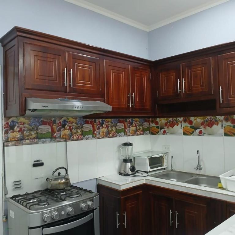 Spacious apartment with AC and terrace - Three-Bedroom Apartment - 24