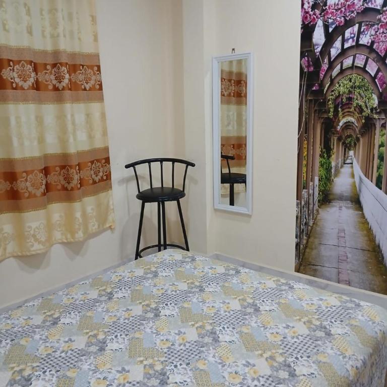 Spacious apartment with AC and terrace - Three-Bedroom Apartment - 28