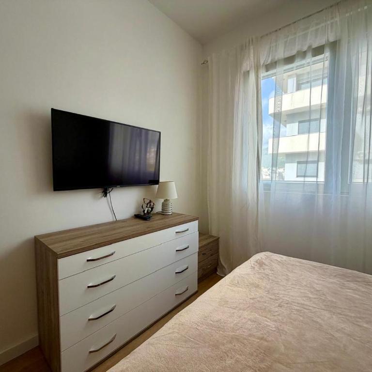 Comfortable City Apartment - One-Bedroom Apartment - 13