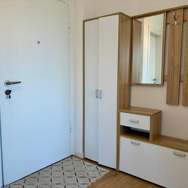 Comfortable City Apartment - One-Bedroom Apartment - 9