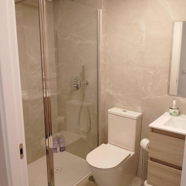 Iconic Zuza - Two-Bedroom Apartment - 14