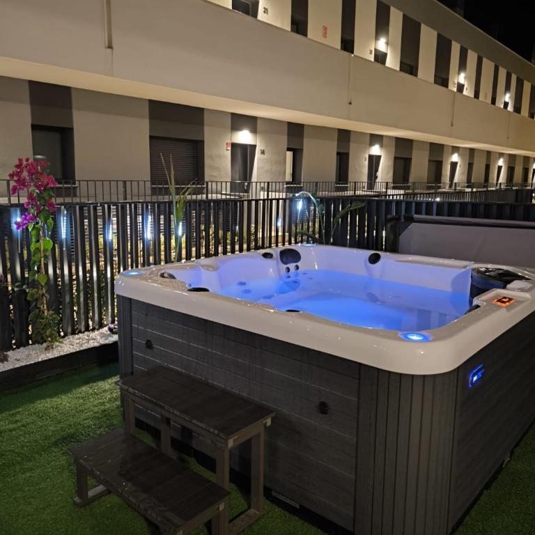 Iconic Zuza - Two-Bedroom Apartment - 1