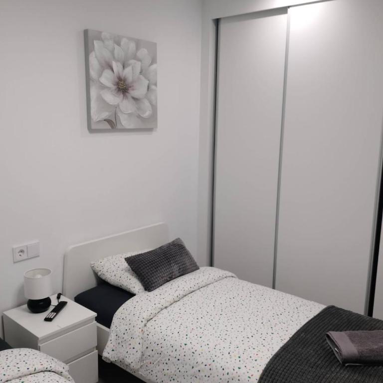 Iconic Zuza - Two-Bedroom Apartment - 18