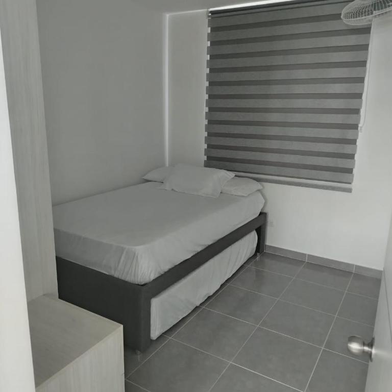 Aqualina Orange Girardot, décimo piso - Apartamento de 3 dormitorios - 5