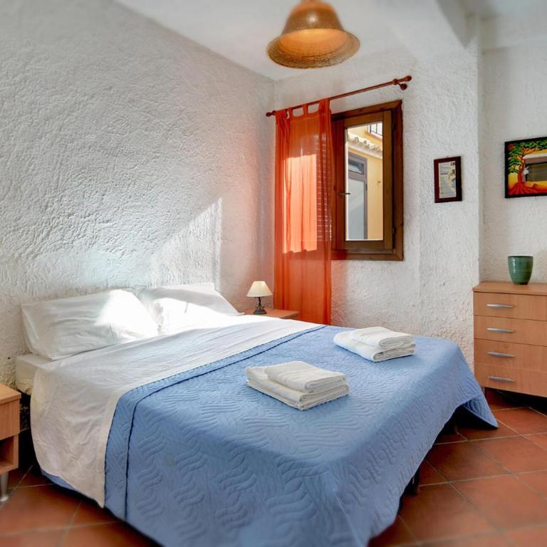Awesome Home In Ragusa - Casa Vacanze con 4 Camere da Letto - 7