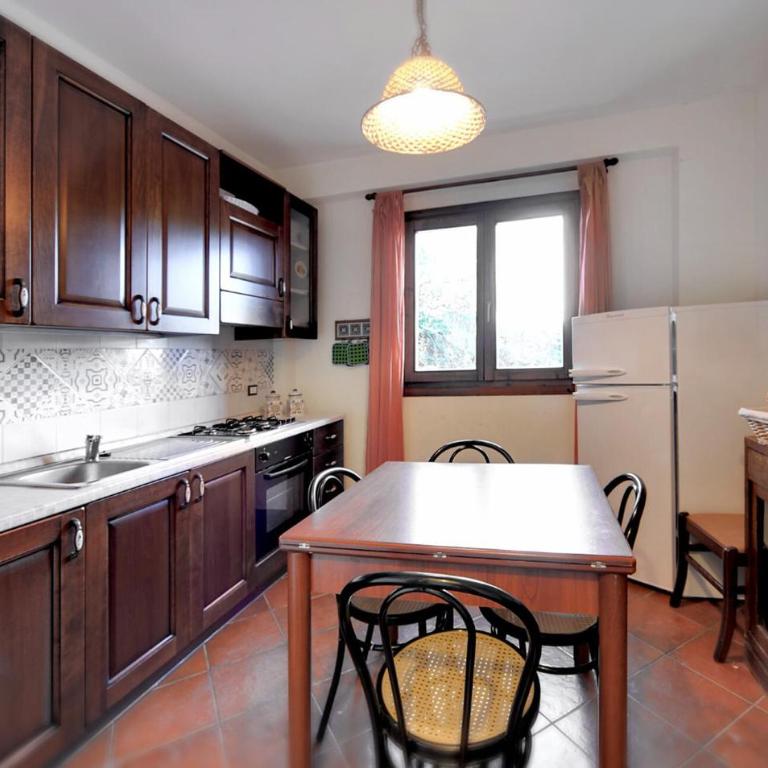 Awesome Home In Ragusa - Casa Vacanze con 4 Camere da Letto - 4